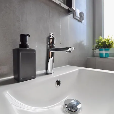 Fala Kwatera prywatna *